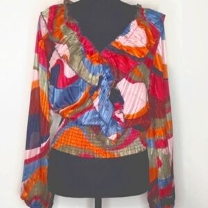 NWT Stem & Vine ruffle V neck ruched waistline Very lightweight material Sz M